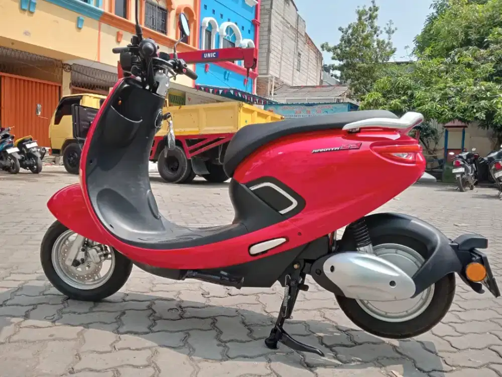 Dijual Motor Listrik Rakata S9 Tahun 2024
