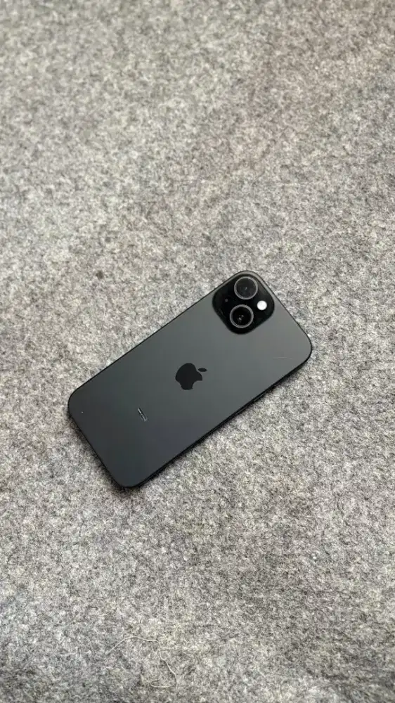 iPhone 15 basic 128 GB black