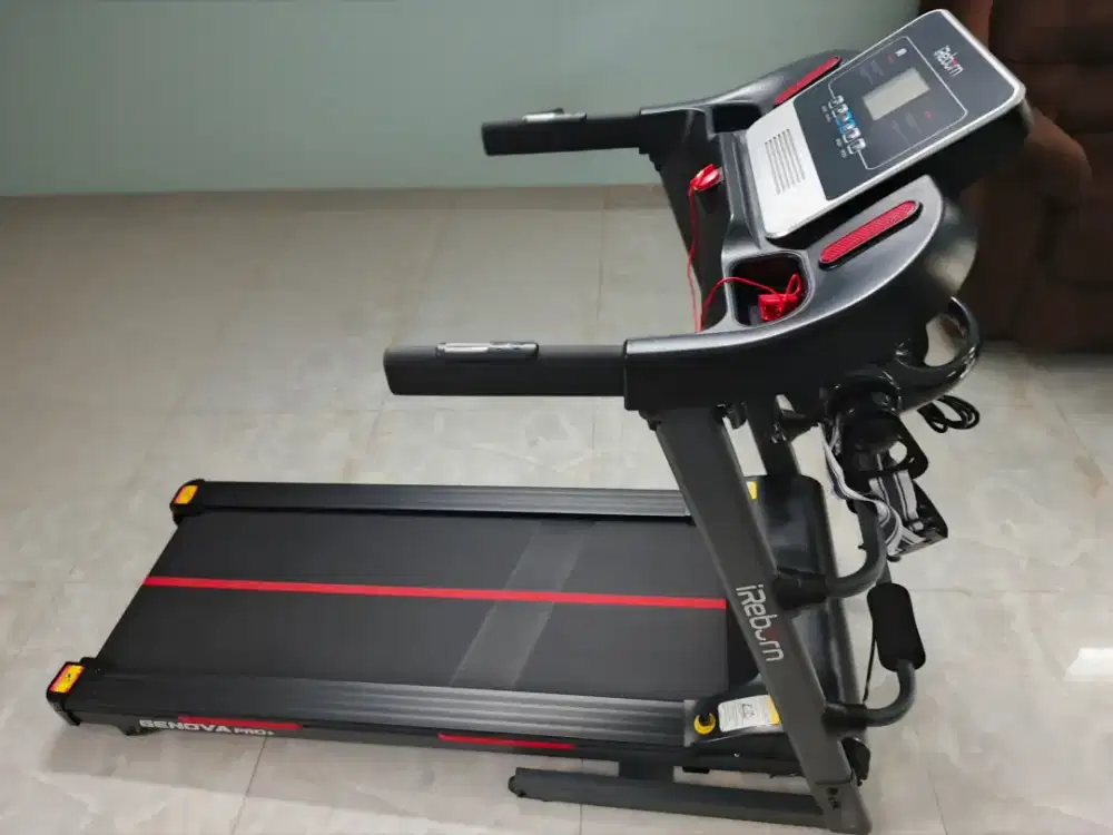 Treadmil bekas terasa baru