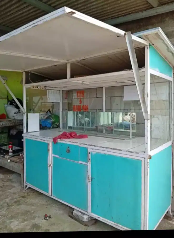 Di jual murah gerobak bekas jualan jus dan SOP buah
