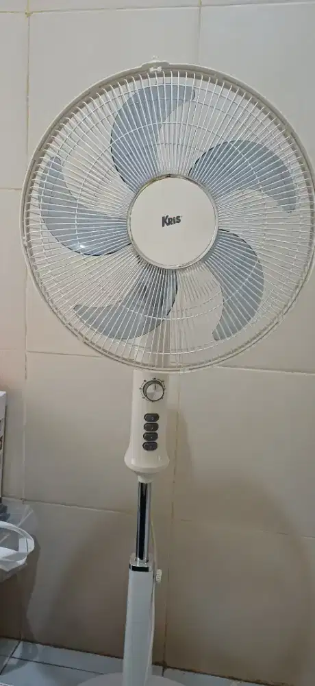 Kipas angin standing krisbow (dinamo terbakar)