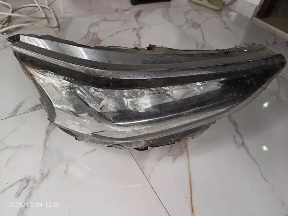 Head lamp lampu depan new Veloz