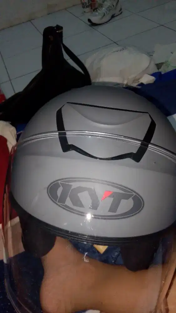 masih baru helm KYT ORI WANITA