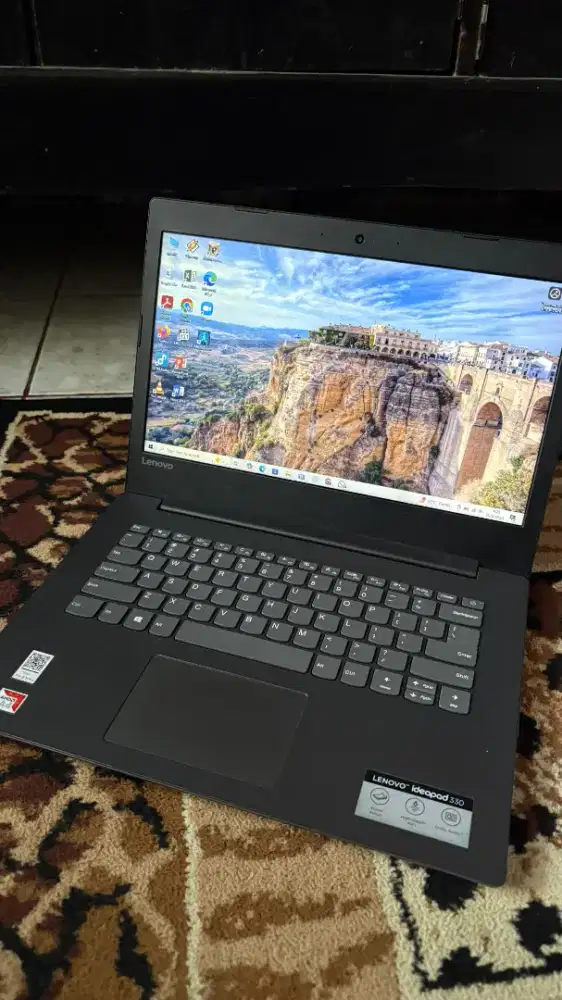 LAPTOP LENOVO 330 [AMD A4] JARANG DI PAKAI