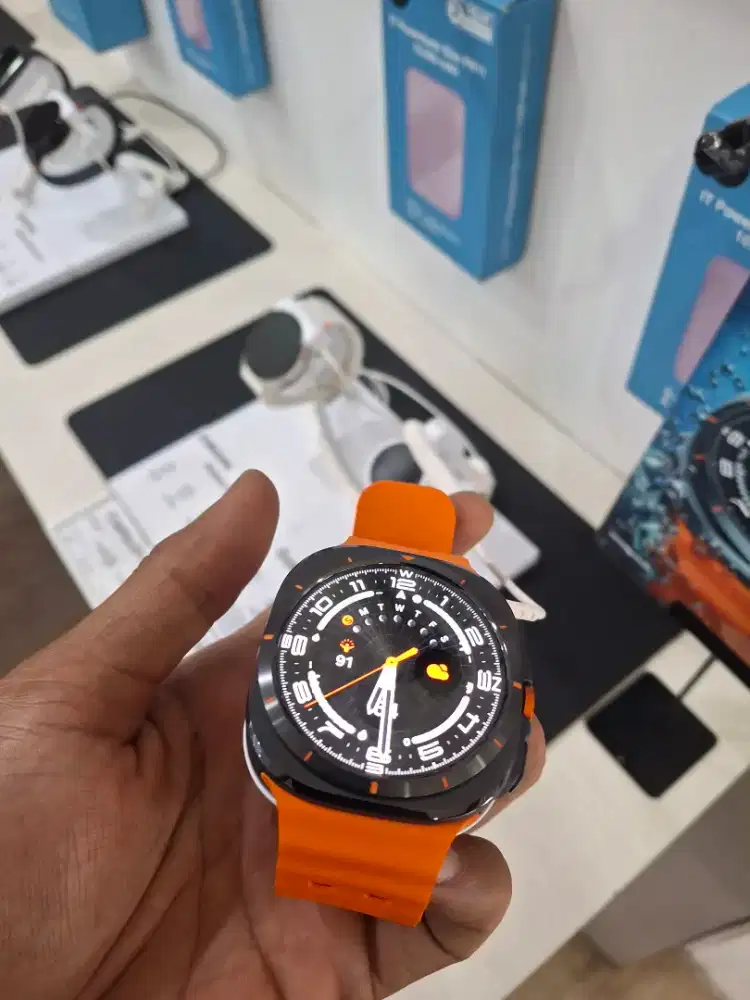 Samsung Watch Ultra 47mm Free Samsung TAB A9 senilai 2,5 Juta