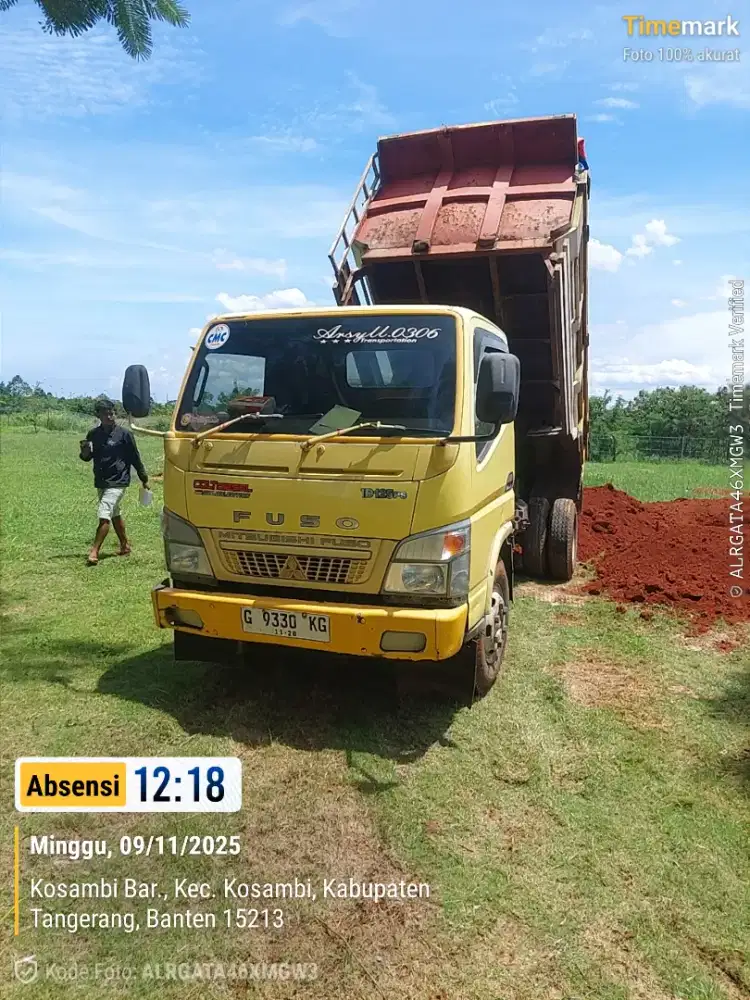 Jasa angkut/buang tanah merah,tanah campur atau puing dll.