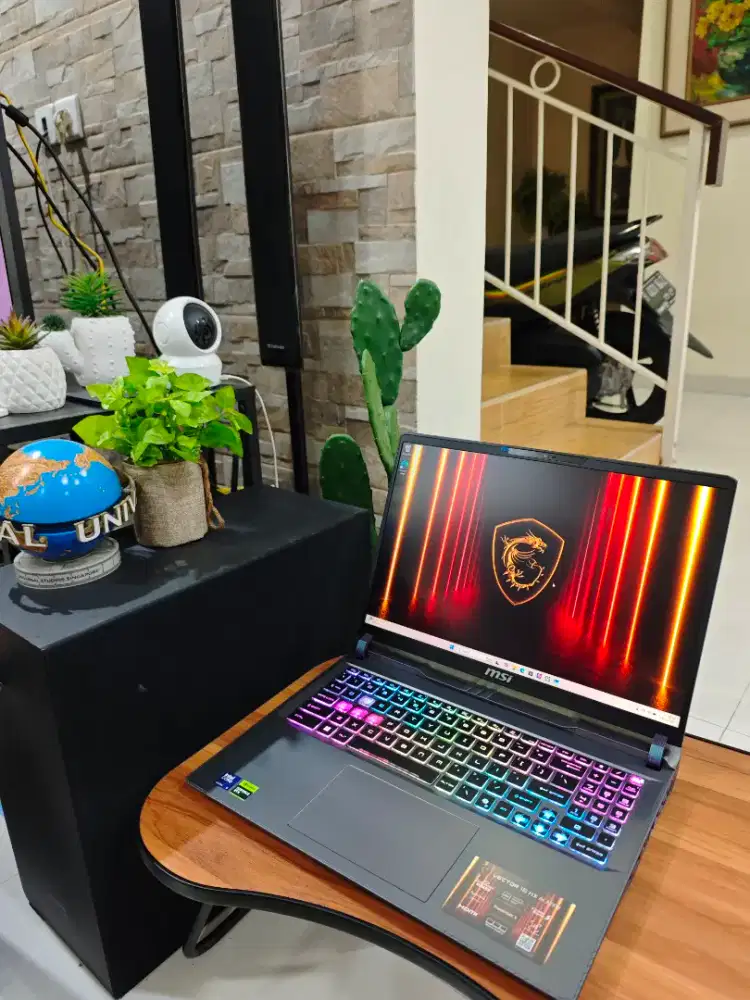 Laptop MSI Vector 16 HX AI RTX5080 16GB x rog tug msi victus