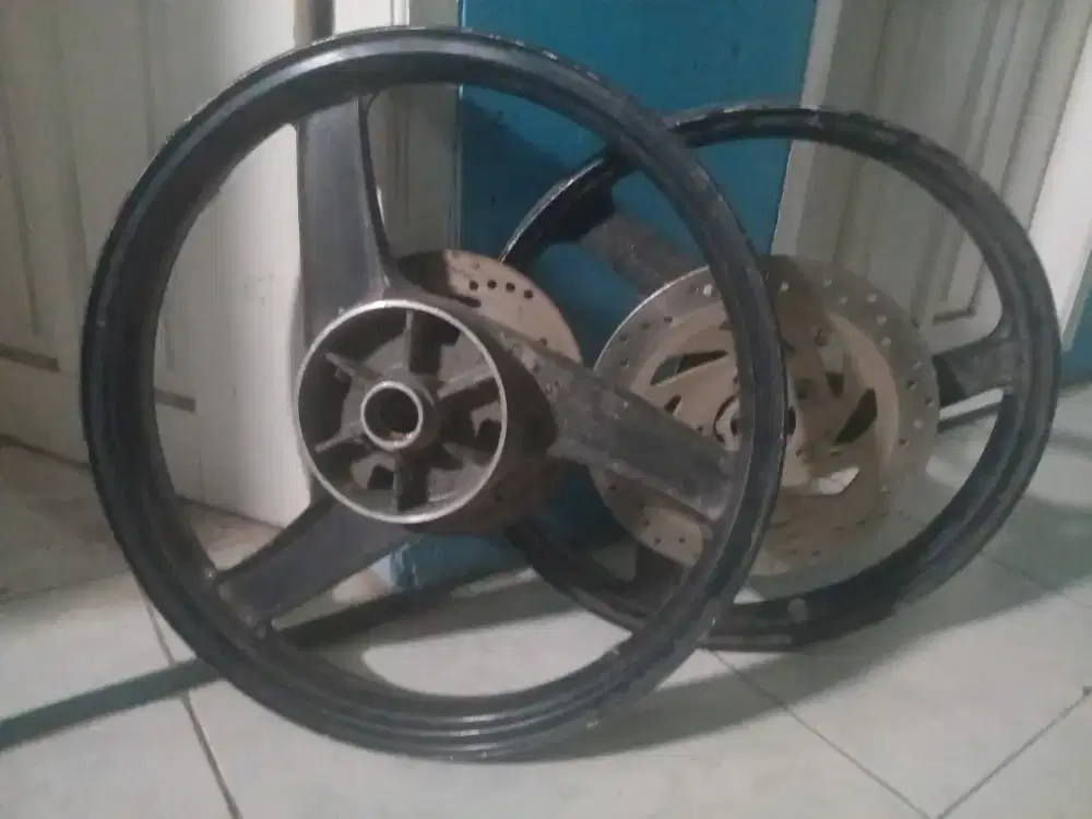 Jual cepat velg kawasaki ninja R harga 500 rb