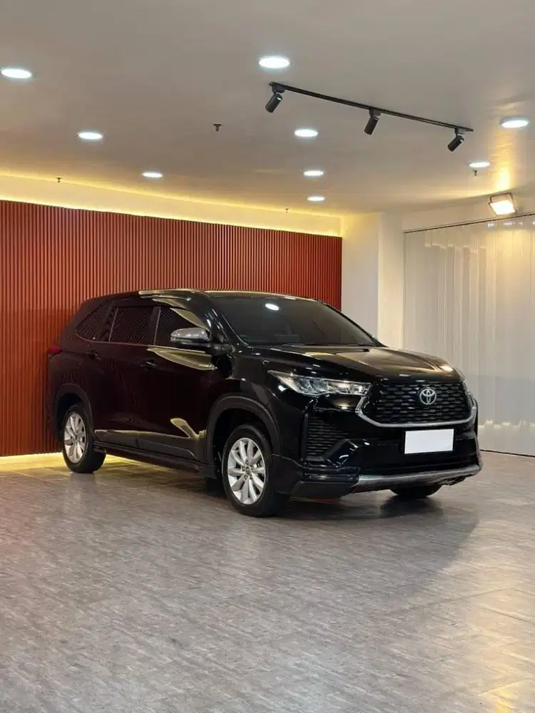 Toyota Innova Zenix V Hybrid Modelista 2.0 AT Tahun 2023