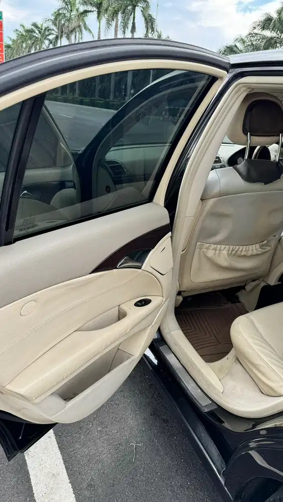 Mercedes-Benz E200K 2005 Bensin