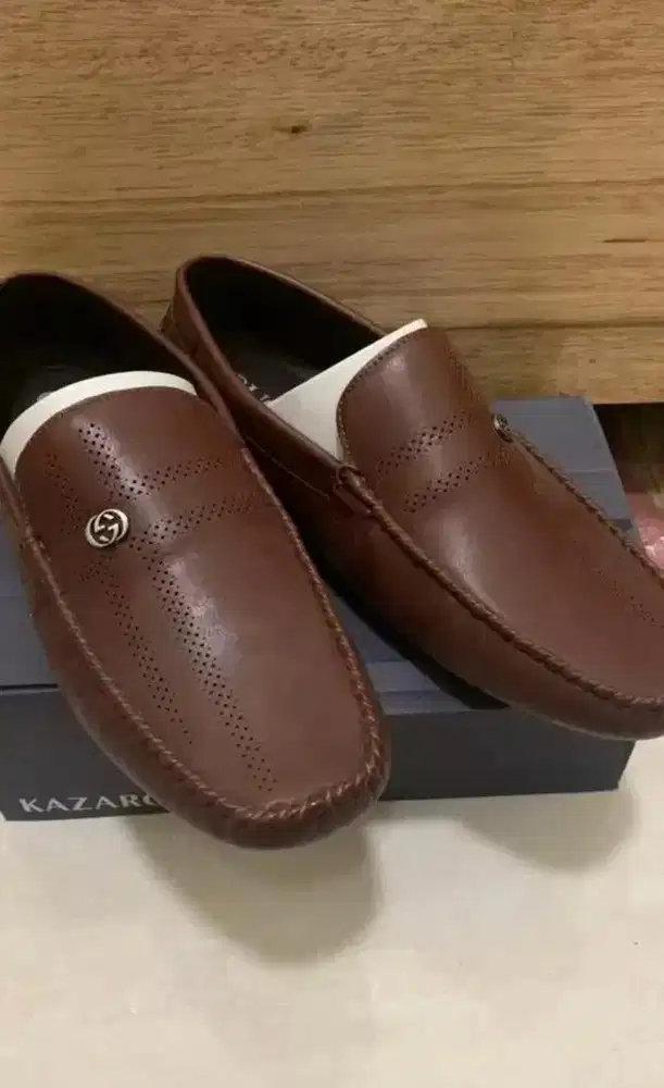 Sepatu Slip On Pria size 43