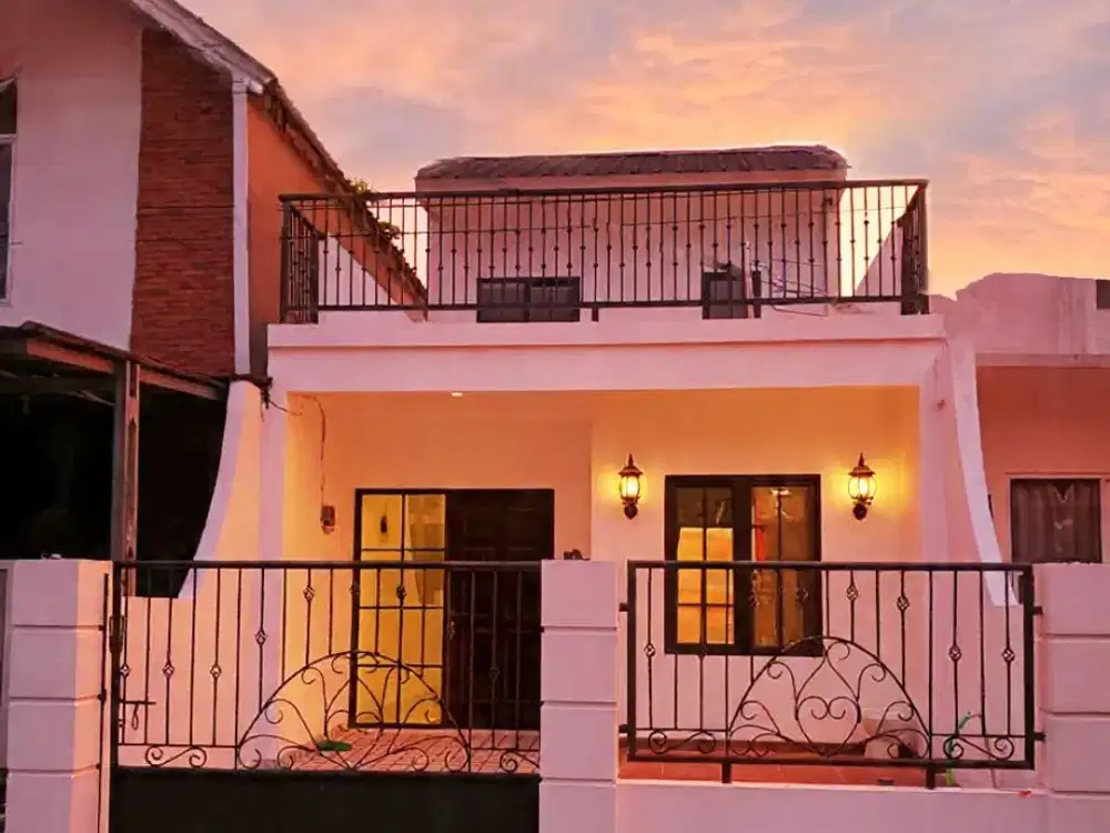 DIJUAL RUMAH BARU RENOVASI 2 LANTAI MURAH SIAP HUNI SENTUL CITY SG116