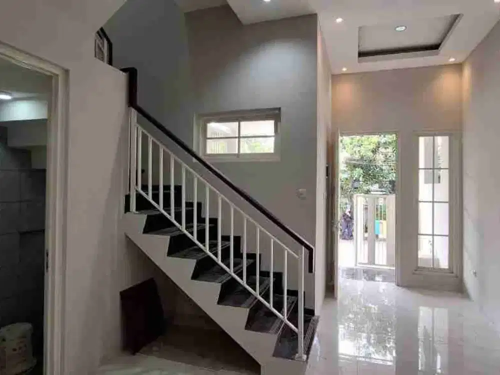 Dijual Rumah Baru Selangkah ke Kampus Ubaya Surabaya