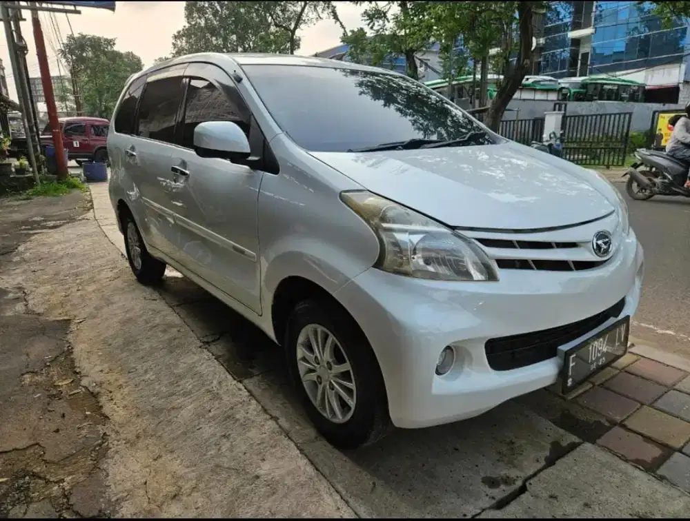 XENIA R DLX MANUAL 2014,3JT