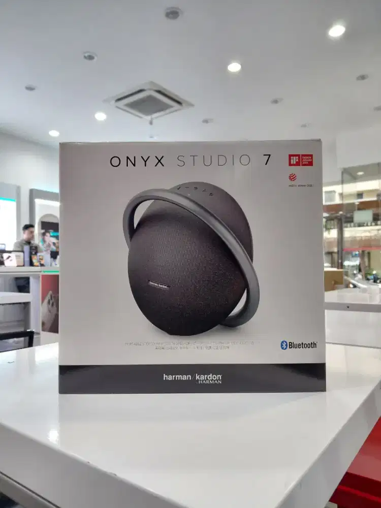 Harman Kardon Onyx Studio 7
