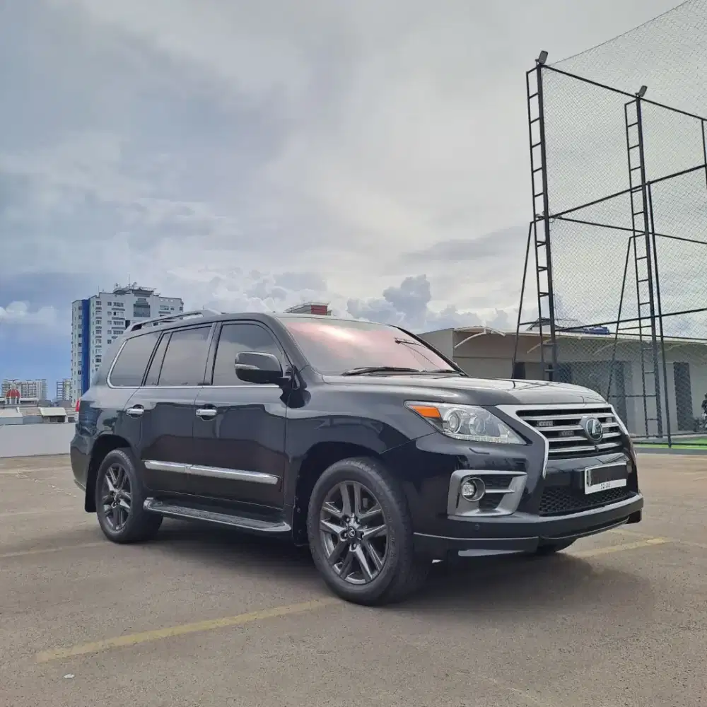 KM 46.XXX LEXUS LX 570 2013 / LX570 2013