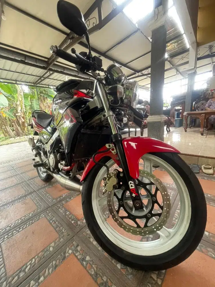 Ninja asli SS Merah Zebra merah merona th 2014 Mesin orisinil plat H