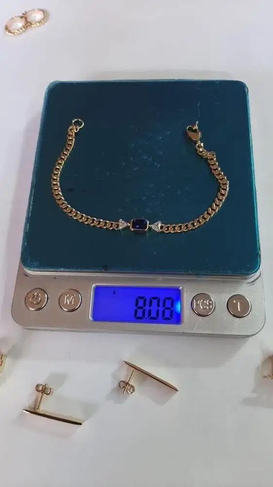 Terima jual beli emas dan berlian