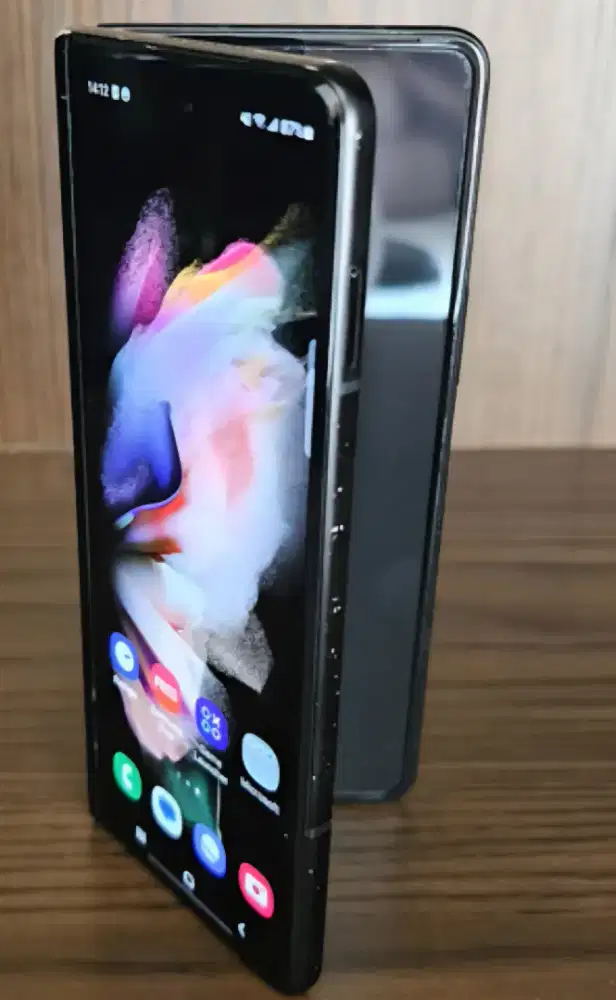 Samsung Z Fold 3 Termurah