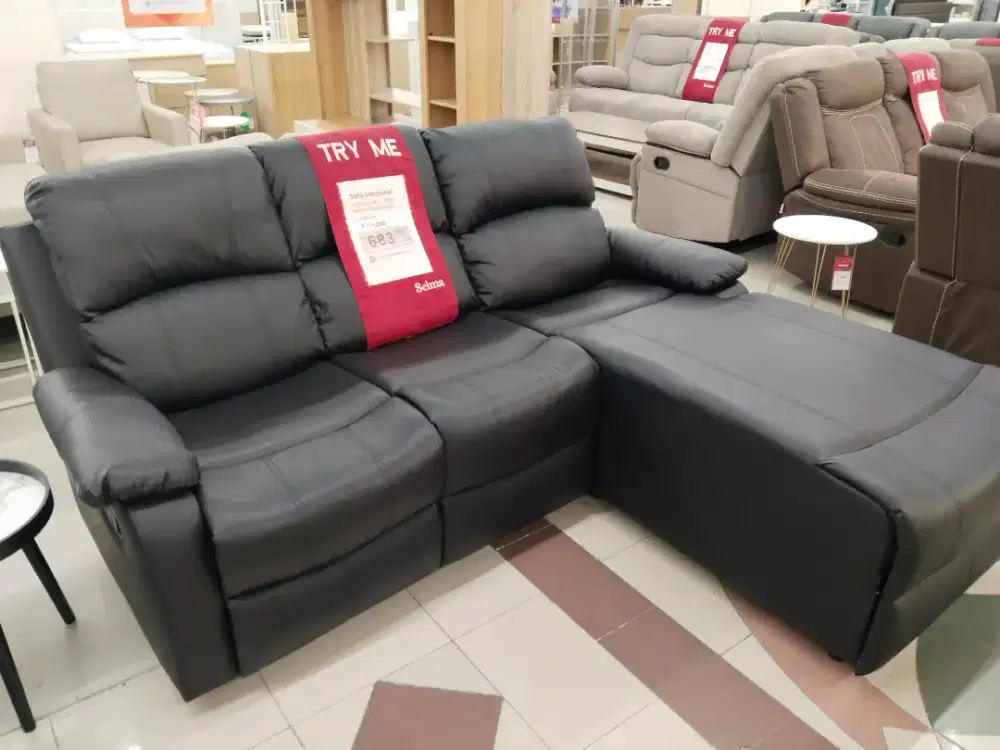 Sofa L Liverton black