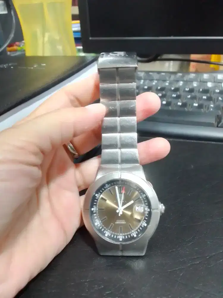 Jam Tangan Klasik Unisex