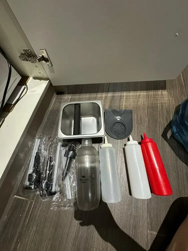 Perlengkapan coffee shop