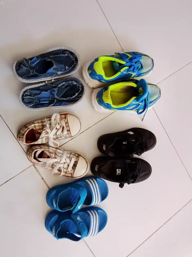 Sepatu Preloved anak