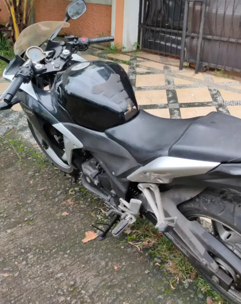 Honda CBR 250 CC 2011 Built Up