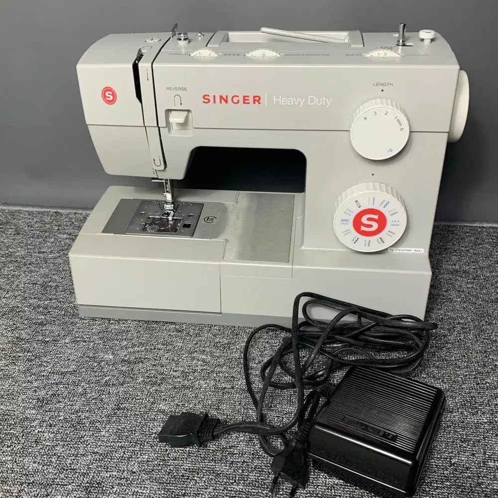 di jual Mesin Jahit SINGER 4423 HEAVY DUTY (Portable)