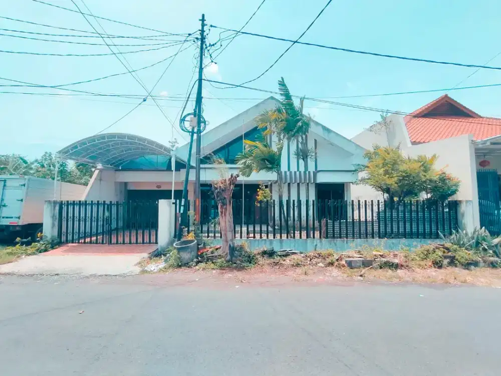 JUAL RMH SHM 450/300 M2 SURABAYA GALAXY DHARMAHUSADA INDAH SEL3 D109