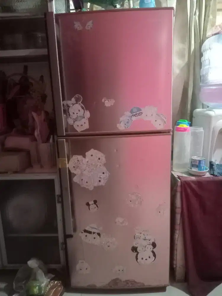 Kulkas 2 pintu merk sharp