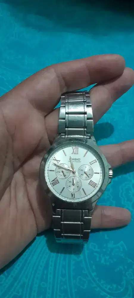 Jam casio pria tipe V300