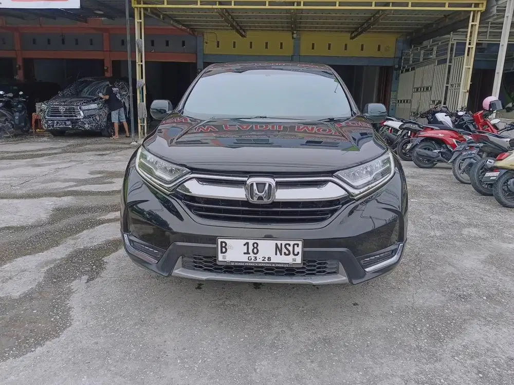 Dijual honda crv prestige 2017 dp 10jt