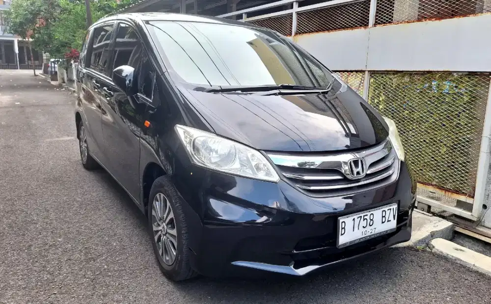 Honda Freed 1.5 S Facelift Km Rendah