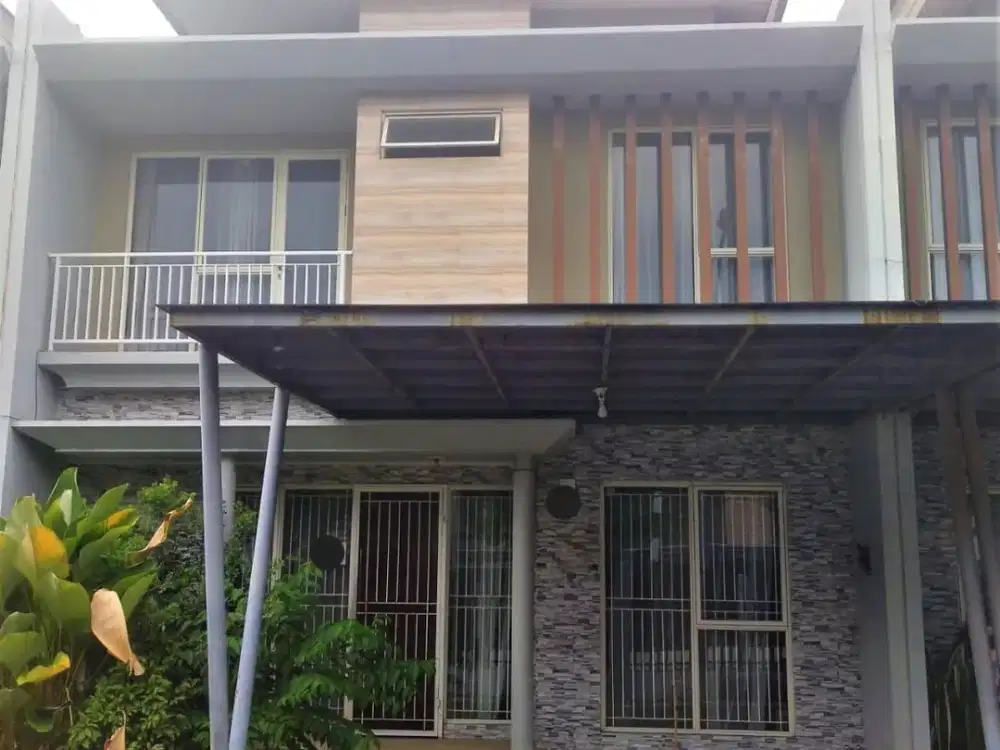 Dijual Murah Rumah 2,5 Lantai Cluster Mississippi Lebar 8 Sudah Renovasi, Jakarta Garden City, Cakung, 029
