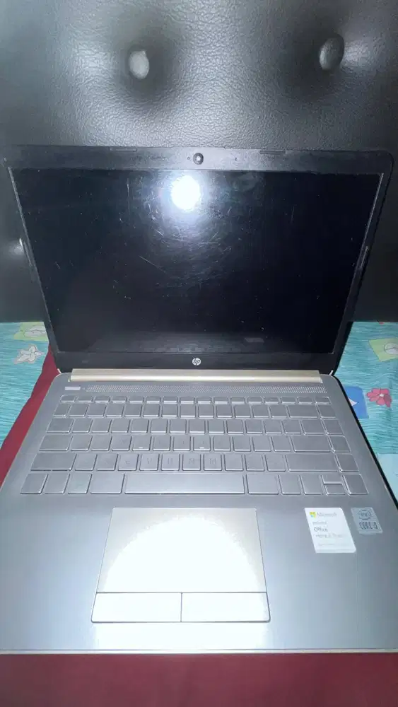 HP 14s - CF2076TU