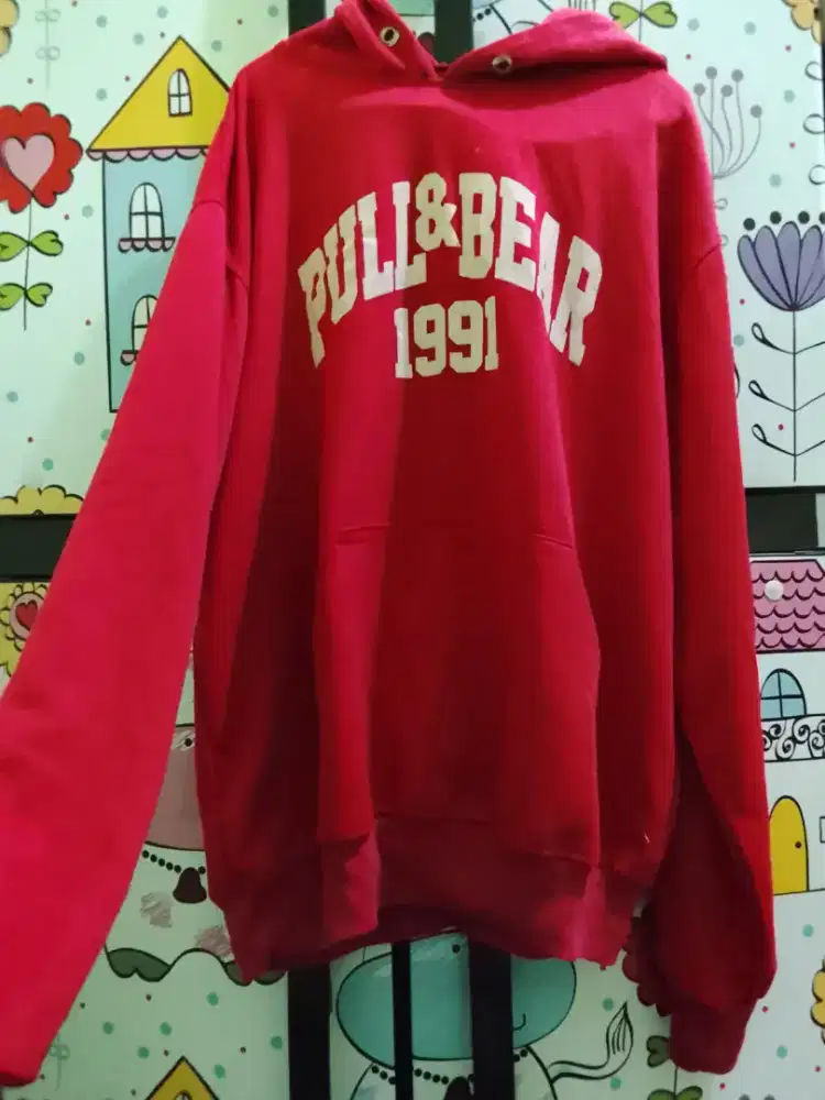 Hoodie masih bagus banget bahan tebal