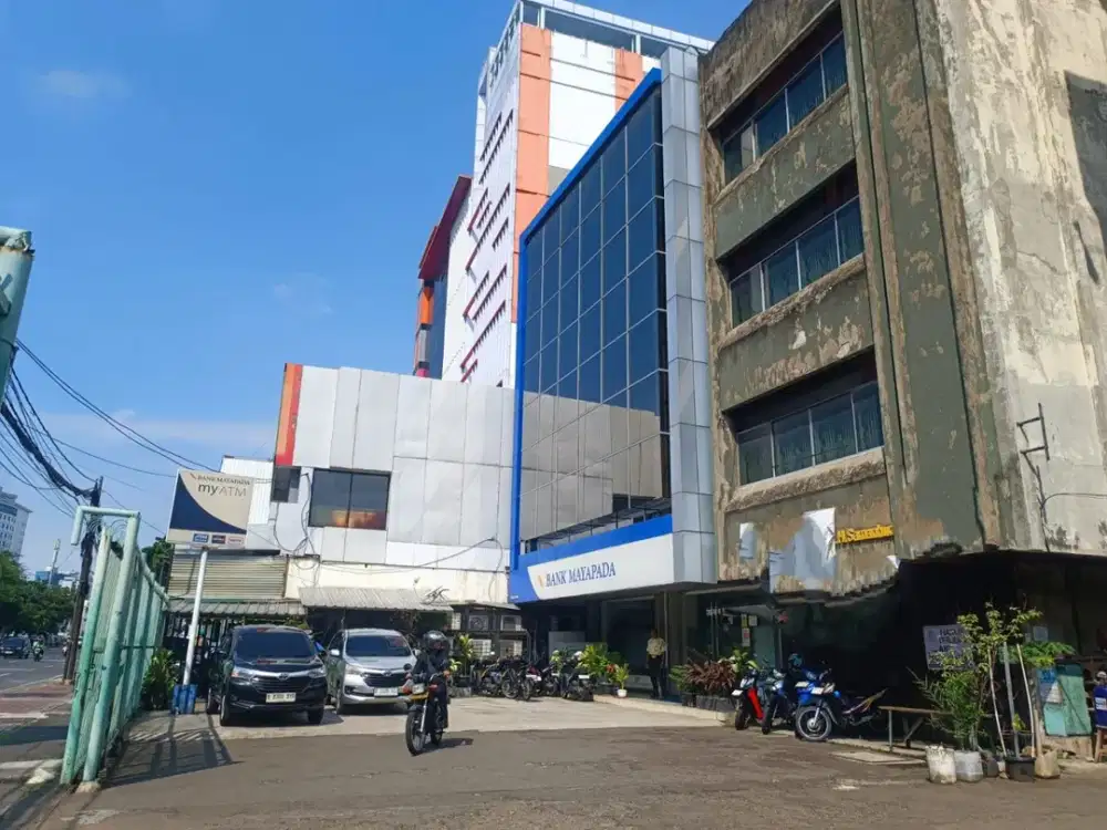 Ruko 4 Lantai di Jl. Ir. H. Samanhudi Pasar Baru – Lokasi Utama, Sangat Cocok untuk Perbankan & Perkantoran