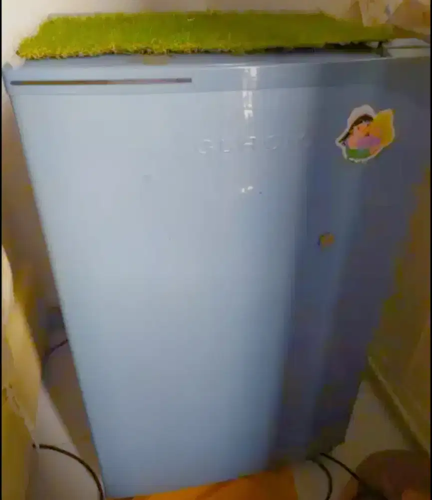 Jual kulkas toshiba glacio 1 pintu kondisi dingin normal