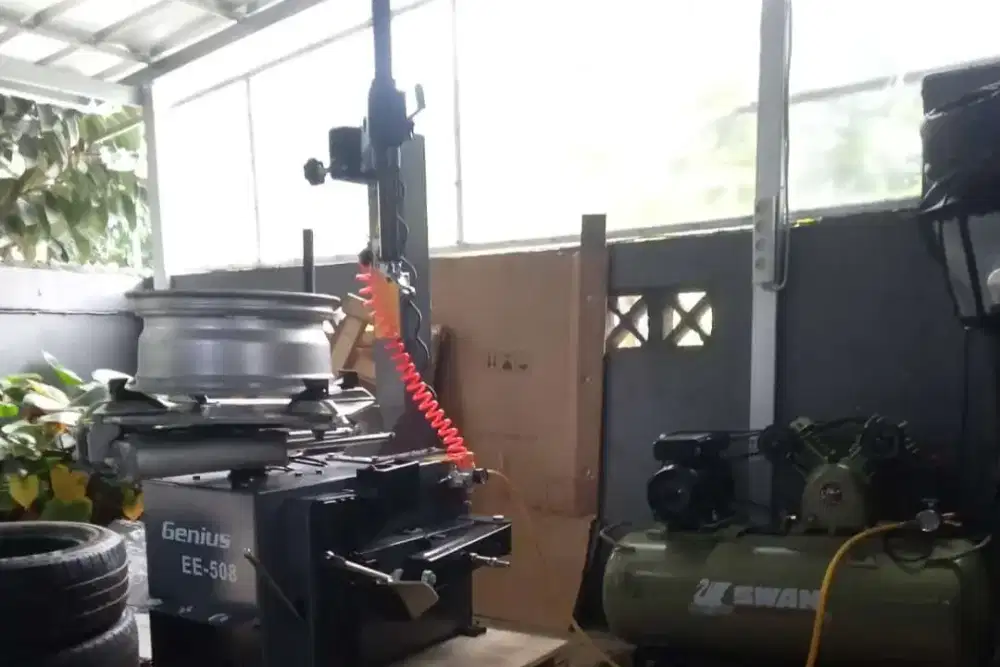 Mesin Bongkar Pasang Ban Mobil Tire Changer, Kompressor, Dongkrak