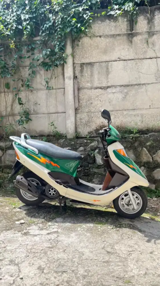 Kymco Trend 125 Tahun 2000