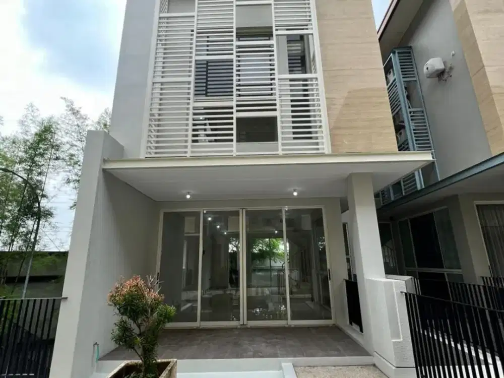 3 Lantai Rumah di Wisata Bukit Mas Cluster Notredame Type Magnolia