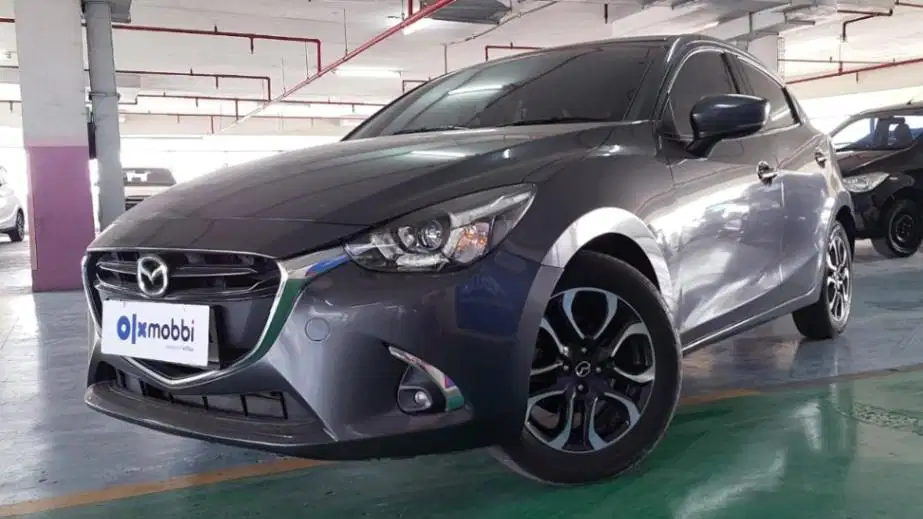 TDP 8,JT Mazda 2 1.5 R Skyactiv Bensin-AT Abu-Abu 2018