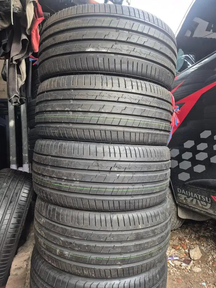 Ban copotan acclera iota CVT 245/35 R20 99% 2025..4pcs