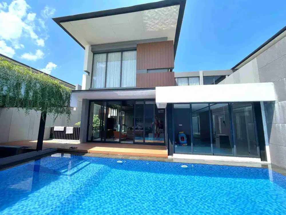 DIJUAL RUMAH MEWAH 3 LANTAI DI NAVA PARK BSD