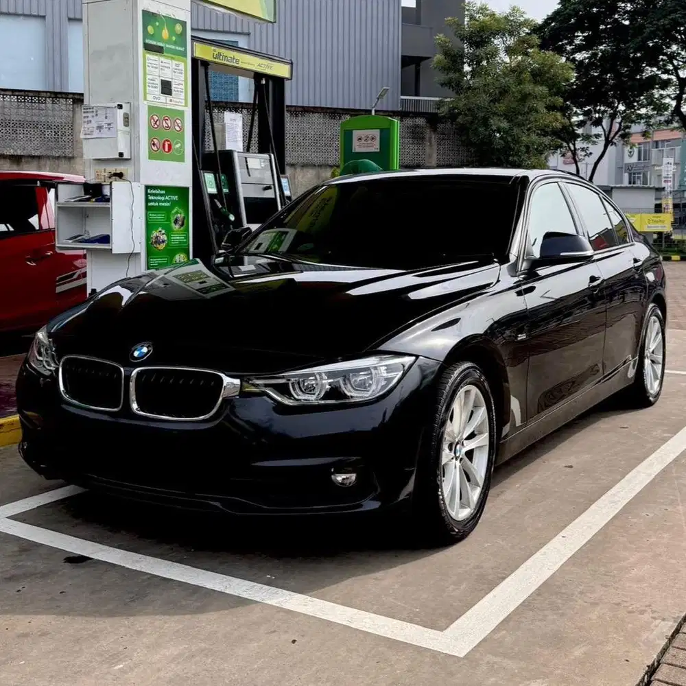 (CASH) BMW F30 320i 2017