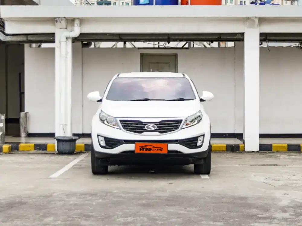 KIA SPORTAGE LX 2.0 TAHUN 2013 WARNA PUTIH