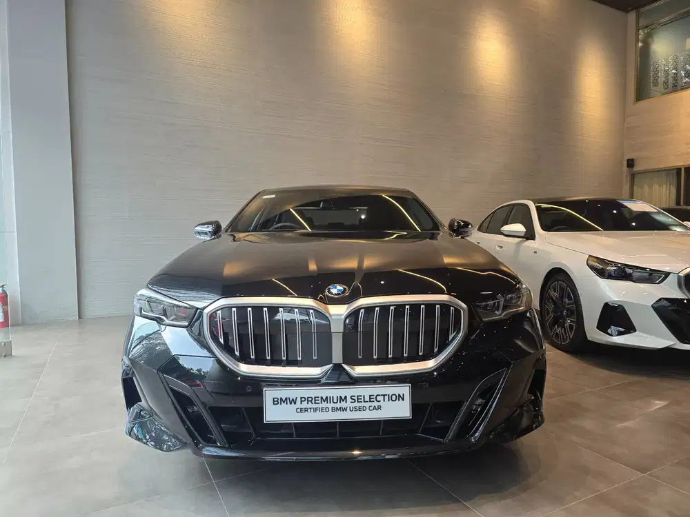 BMW 520i M Sport, Active Integral Steering!!.