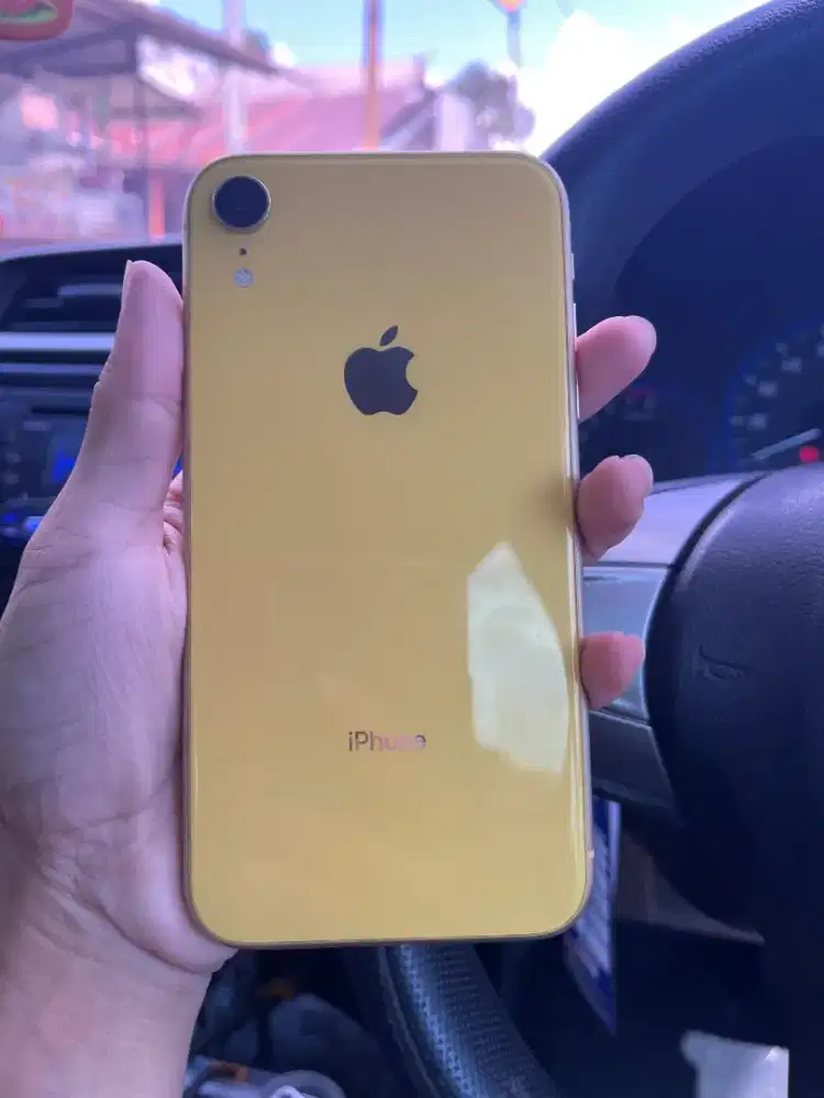 Iphone xr 64gb jaringan xl dan tri