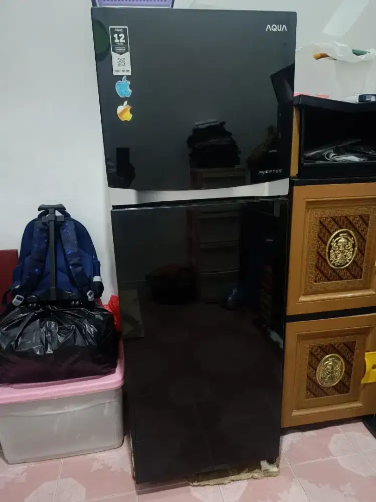 Kulkas Aqua Inverter Mulus